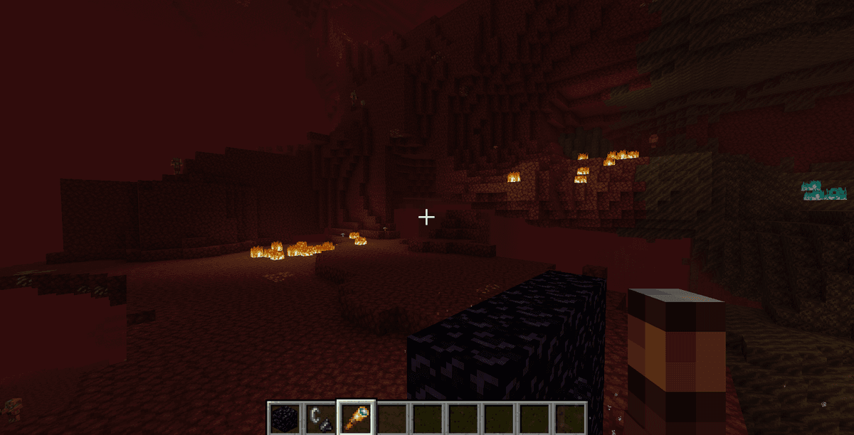 Vytvořením portálu přímo u spawnu se dostanete na vynikající místo v dimenzi Nether. Poblíž východu z portálu se nachází…